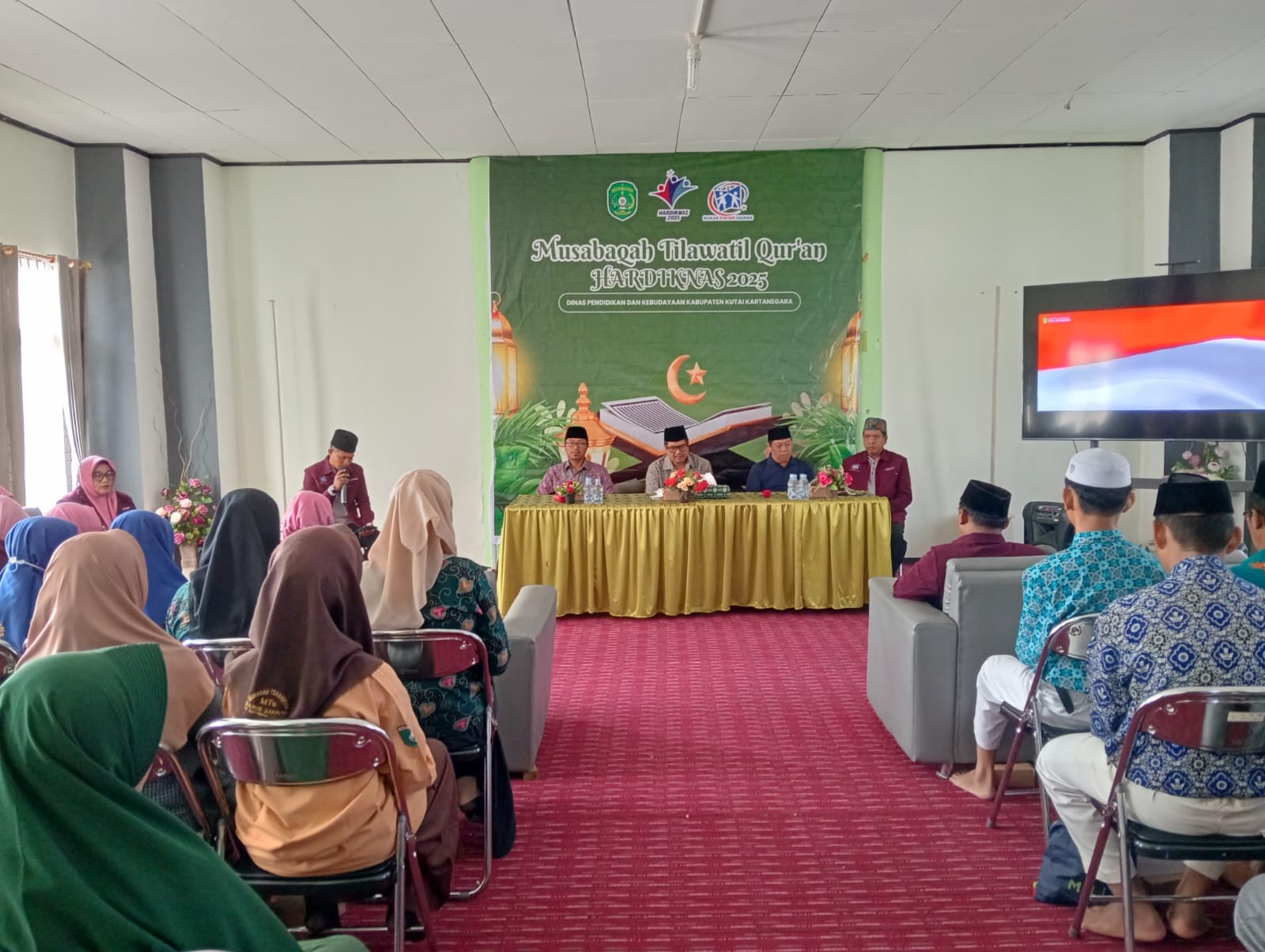 Musabaqah Tilawatil Qur’an (MTQ) tingkat SMP sebagai bagian dari rangkaian peringatan Hari Pendidikan Nasional Kabupaten Kukar Tahun 2025 (Adv/Ruteberita).