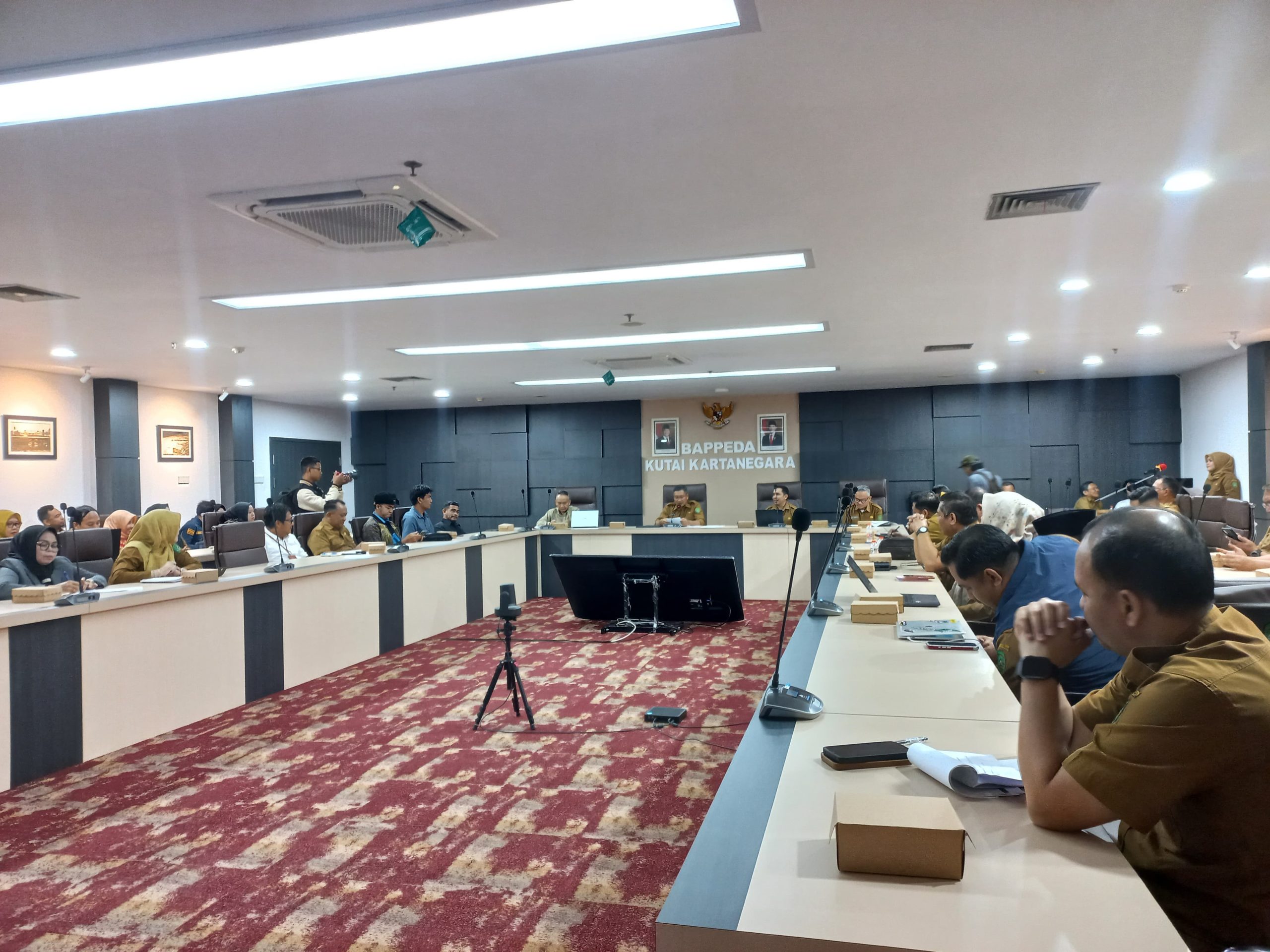 Asisten III Bidang Administrasi Umum Setkab Kukar, Dafip Haryanto(Adv/ruteberita)